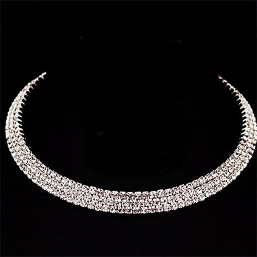 Elegantes Luxus-Brautset mit vollem Diamantbesatz