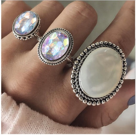 Diamantbesetzter Ring