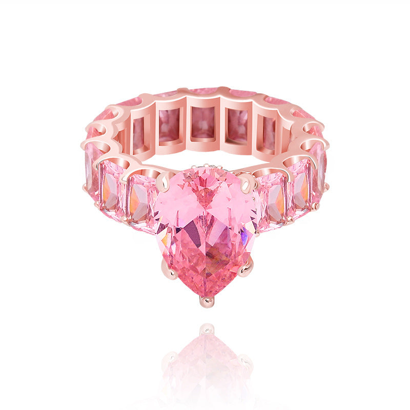 Luxuriöse Mode Iced Out Bling Wassertropfen Pinky Baguette Fingerringe für Mädchen Frauen Charm Verlobung Schmuck Geschenke