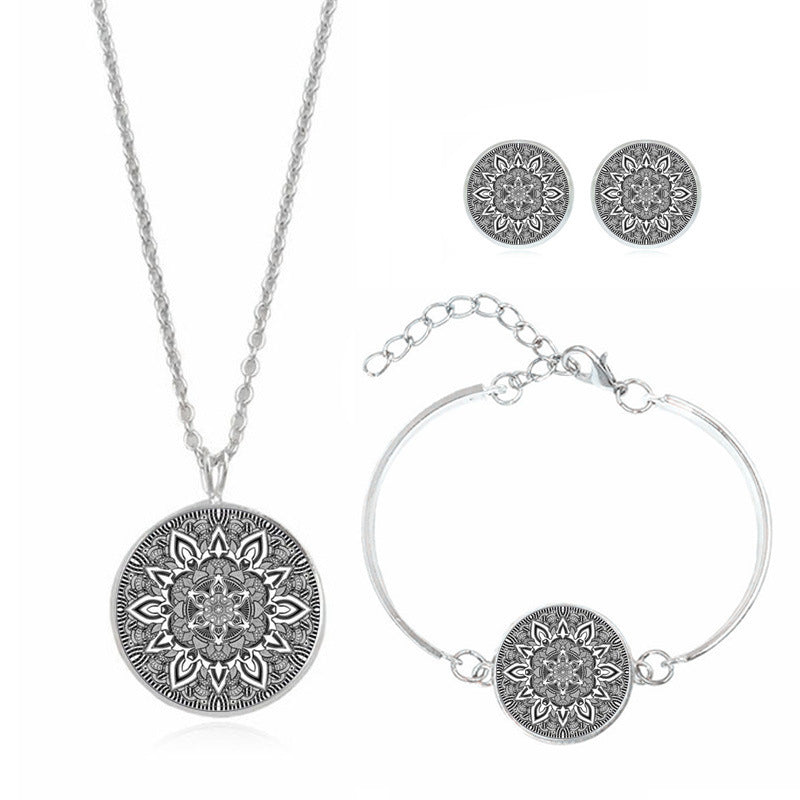 Mandala-Blumen-Zeit-Edelsteinkette