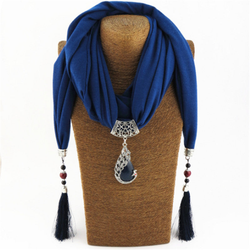 Nuevo colgante de piedra de pavo real con borla de cuentas de cerámica, bufanda para mujer, joyería de moda bohemia con dijes