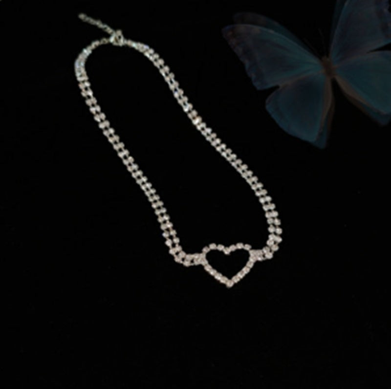 Kurze Choker-Halskette Süße und vielseitige Halskette für Damen