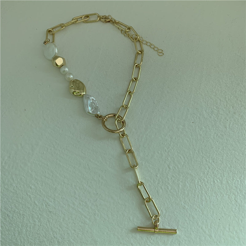 Metal Chain Clasp Pearl Necklace for Women