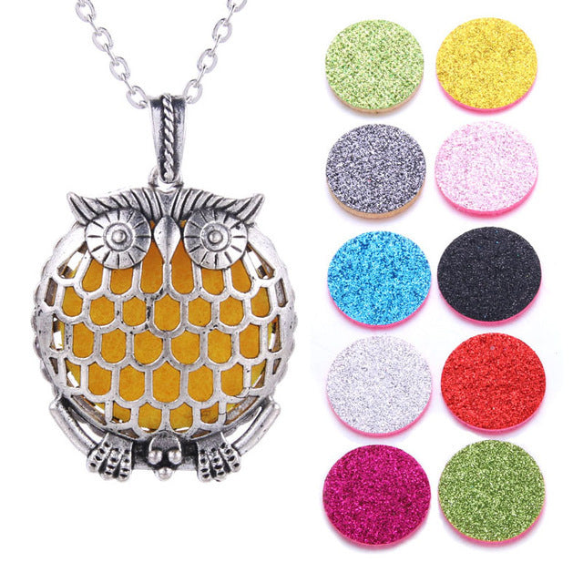 Collar Difusor de Aceites Esenciales con Colgante de Mariposa