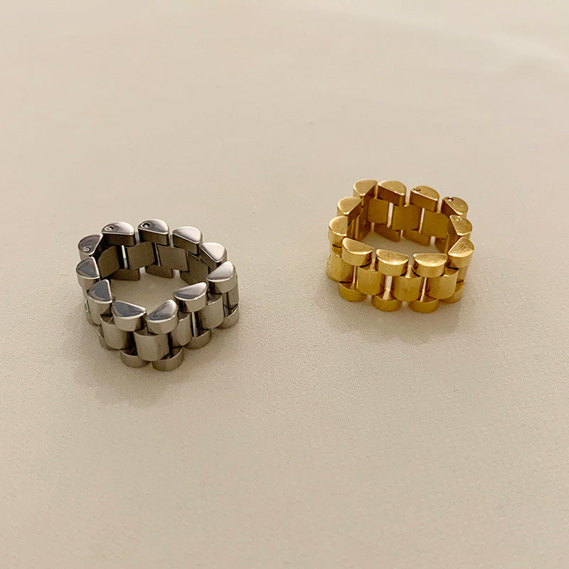 Anillo de cadena de acero de titanio con personalidad retro europea y americana