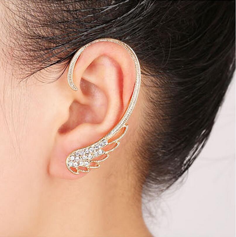 Arete con gancho de luna creciente, pájaro, perla y lagarto
