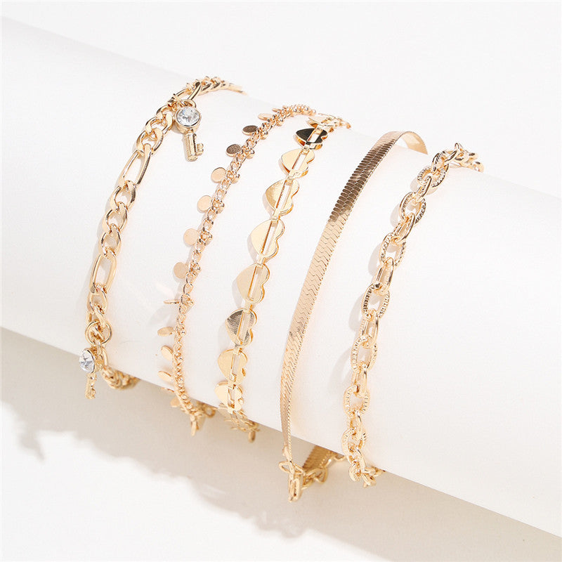 5 Stück Damen Mode Goldfarbe Herz Kristall Schlüssel Fußkettchen für Frauen Trendige Schlangenketten Fußkettchen für Frauen Fußschmuck Geschenke