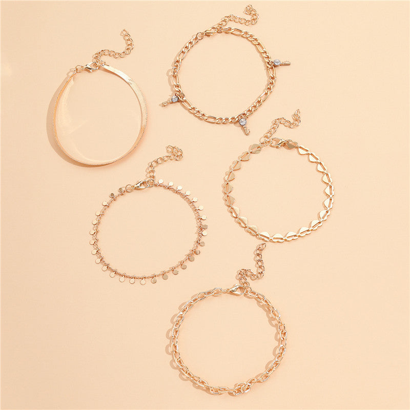 5 Stück Damen Mode Goldfarbe Herz Kristall Schlüssel Fußkettchen für Frauen Trendige Schlangenketten Fußkettchen für Frauen Fußschmuck Geschenke