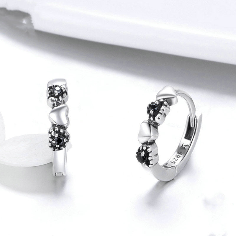 Aretes con incrustaciones de corazón de circonita Soul Covenant
