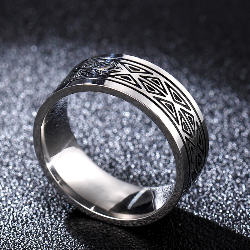 Herren- und Damen-Dreiecks-Titanring 8mm Edelstahlring
