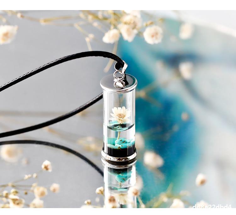 Halskette mit getrockneten Blumen in einer Glasflasche – Kunstharz „Time Drifting Bottle“