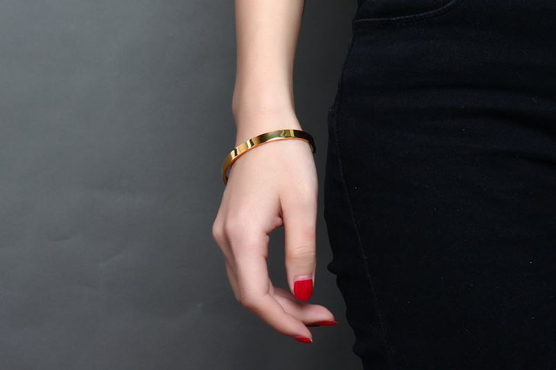 Brazalete de Acero de Titanio