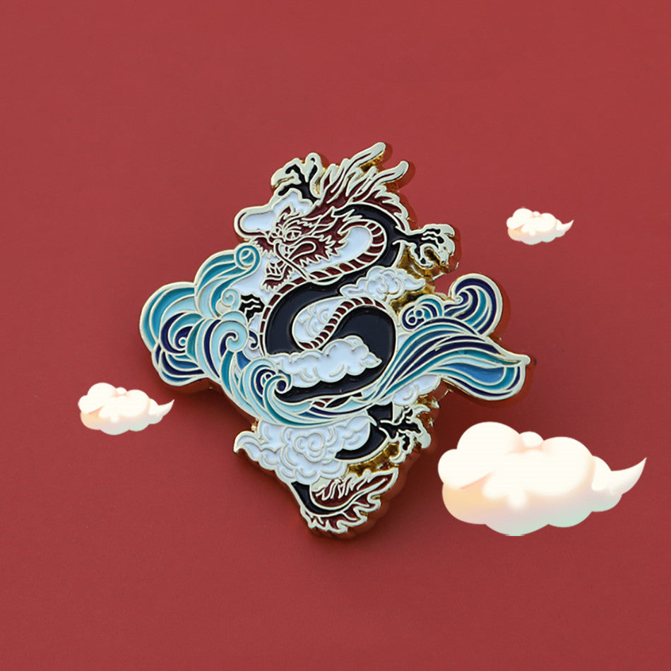 Broche conmemorativo original del dragón chino cabalgando el viento y las olas, diseño nacional, insignia metálica creativa, regalo