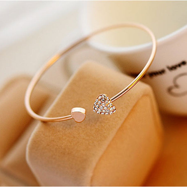 Versión coreana de pulsera de amor con forma de corazón de diamantes, pulsera abierta europea y americana de comercio exterior transfronterizo, explosión de pulsera de doble corazón de durazno