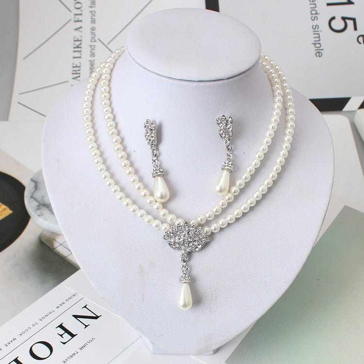 Europäischer und amerikanischer Schmuck Braut Perle Kristall Kurze Schlüsselbein Halskette Set Ohrringe Koreanische Version Temperament