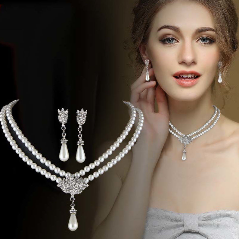 Europäischer und amerikanischer Schmuck Braut Perle Kristall Kurze Schlüsselbein Halskette Set Ohrringe Koreanische Version Temperament