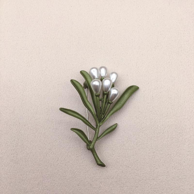 Broche Pequeño de Hoja Perla Fresca de Arte Verde Aguacate