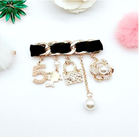 Broche de tela, Broche, Perla, Adornos de bolso, Accesorios de abrigo