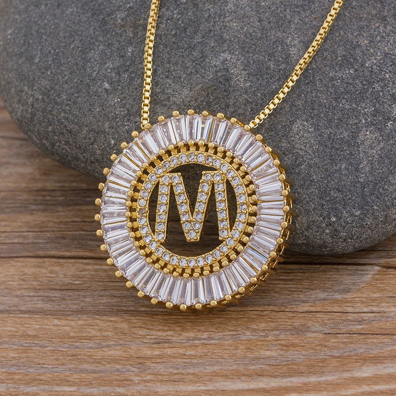 Collar con colgante de iniciales de la A a la Z clásico