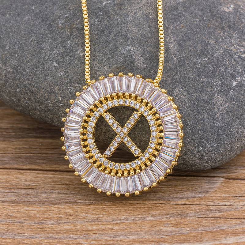 Collar con colgante de iniciales de la A a la Z clásico