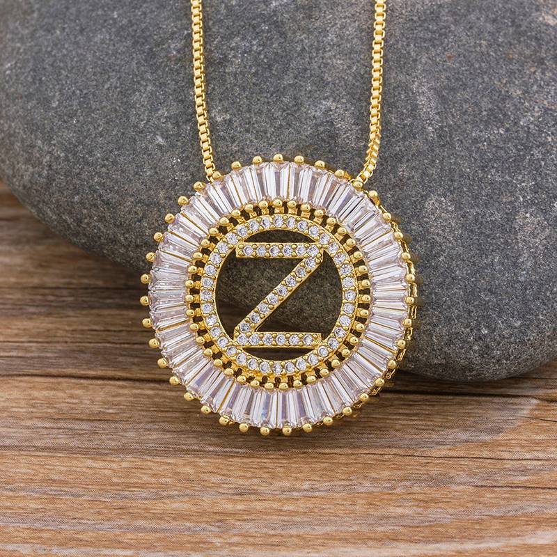 Collar con colgante de iniciales de la A a la Z clásico