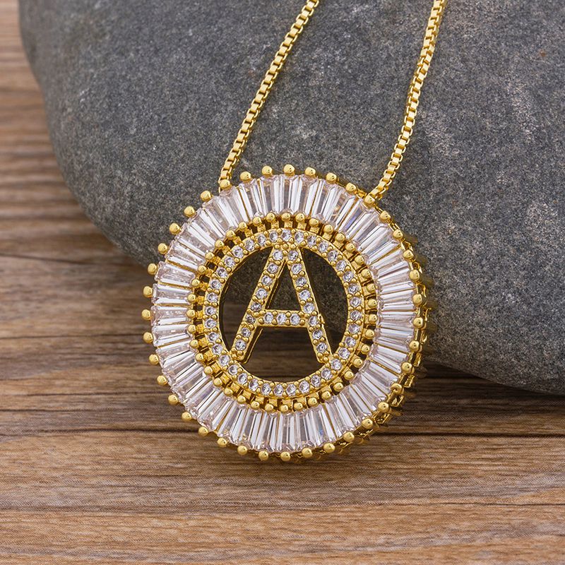 Collar con colgante de iniciales de la A a la Z clásico