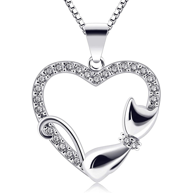 Collar con Colgante de Gato con Forma de Corazón y Diamantes Completos