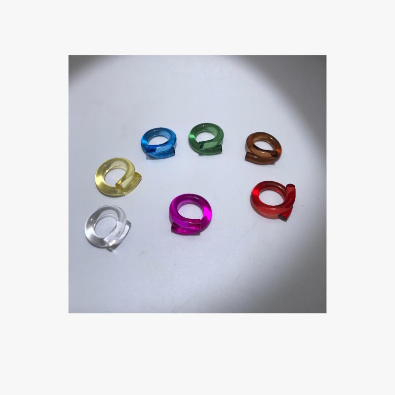 Descargar Anillo de Acrílico de Alta Transparencia Cruz