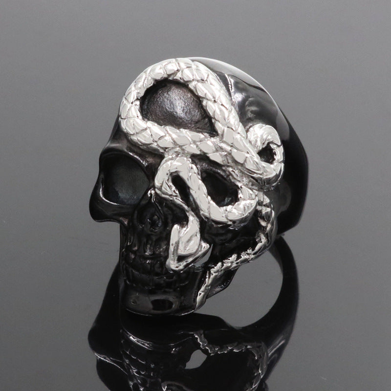Modische Schwarze Schlangen-Totenkopf-Ringe für Herren Punk Rock für Party Legierung Männlicher Schmuck Dominante Kreativität Accessoires Großhandel