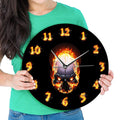 Brennender Totenkopf Wanduhr Höllen-Dämon Totenkopf-Uhr