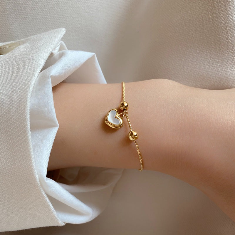 Pulsera de cuentas ajustables de corazón de melocotón con nácar blanco y fritilaria