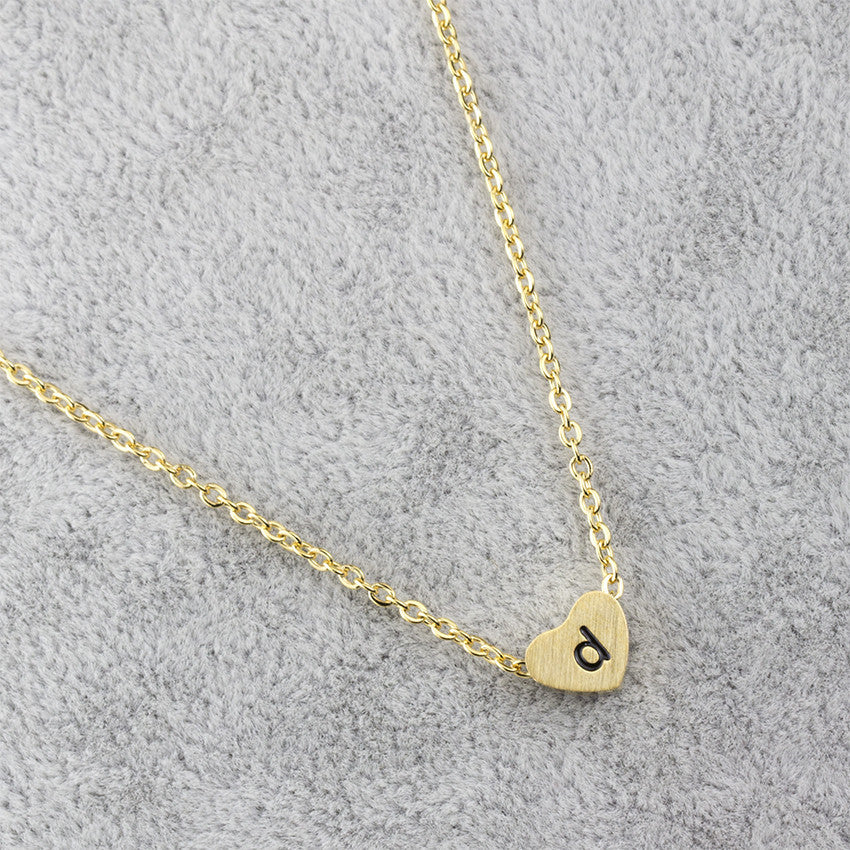 Collar con colgante de 26 letras de acero inoxidable para mujer