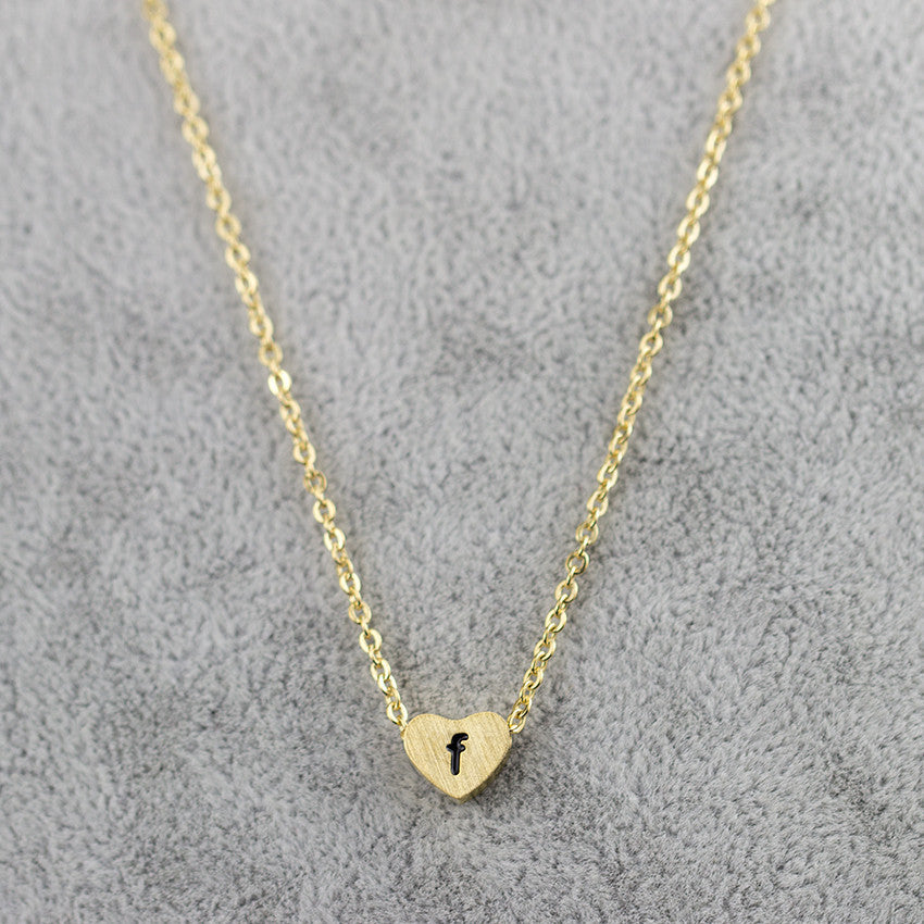 Collar con colgante de 26 letras de acero inoxidable para mujer