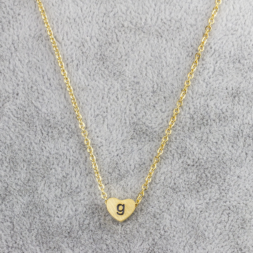 Collar con colgante de 26 letras de acero inoxidable para mujer
