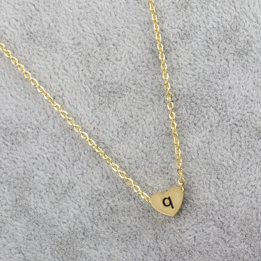 Collar con colgante de 26 letras de acero inoxidable para mujer