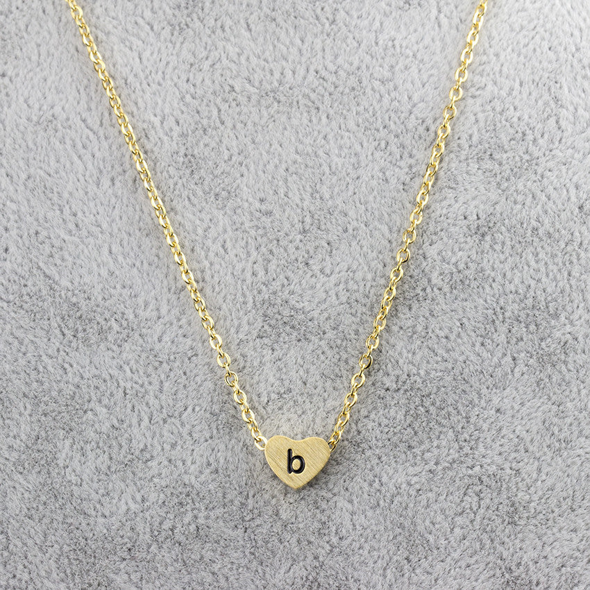 Collar con colgante de 26 letras de acero inoxidable para mujer