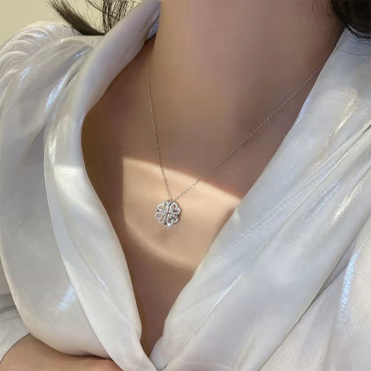 Vierblättriges Kleeblatt Collier Damenkette Europäischer und Amerikanischer Schmuck Ins verblasst nicht