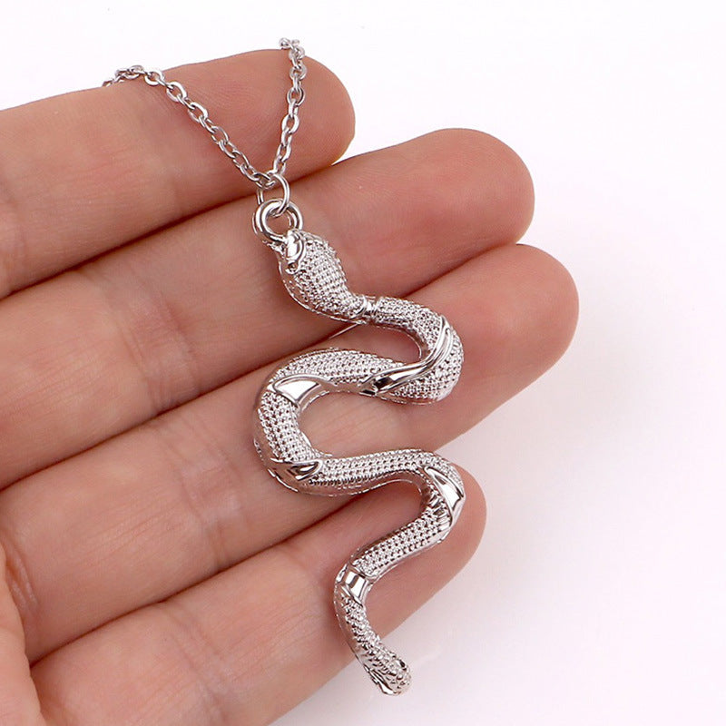 Übertriebene Halskette Kalter Wind Viper Schmuck Damenhalskette