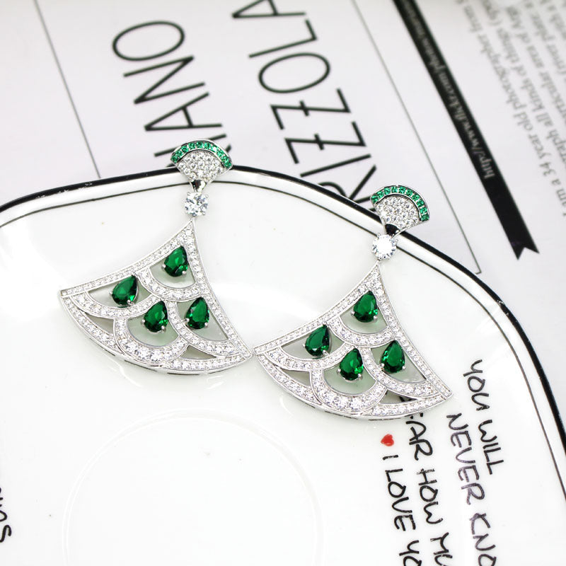 Neues Produkt Grüne Zirkon Fächerohrringe mit vergoldeten Diamanten