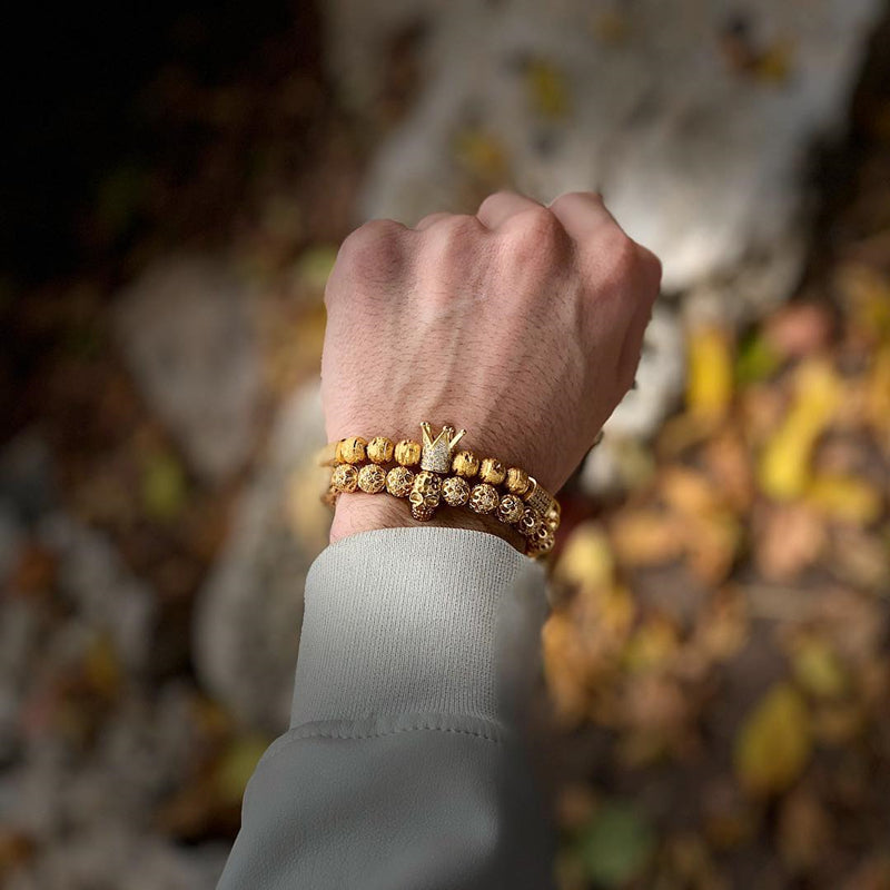 Herrenarmband Schmuck Krone Charm besetzt Zirkonia Makramee Perlen Armbänder