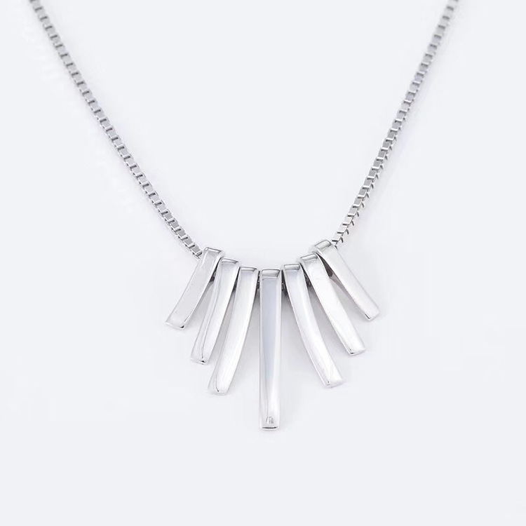 Collares con borlas de plata de ley 925