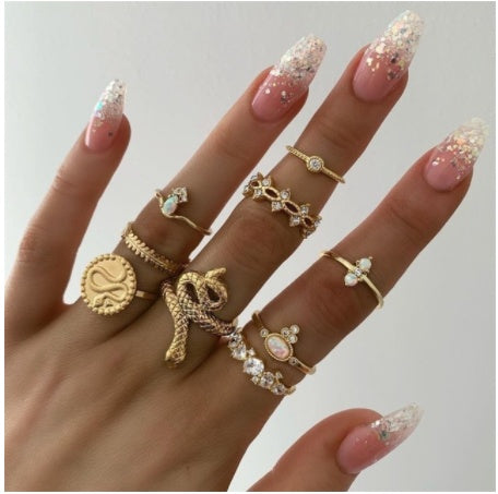 Diamantbesetzter Ring