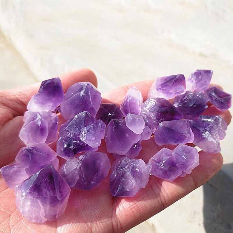 Anhänger handgefertigt aus natürlichem Amethyst