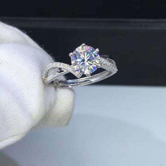 Anillo de compromiso de circonita