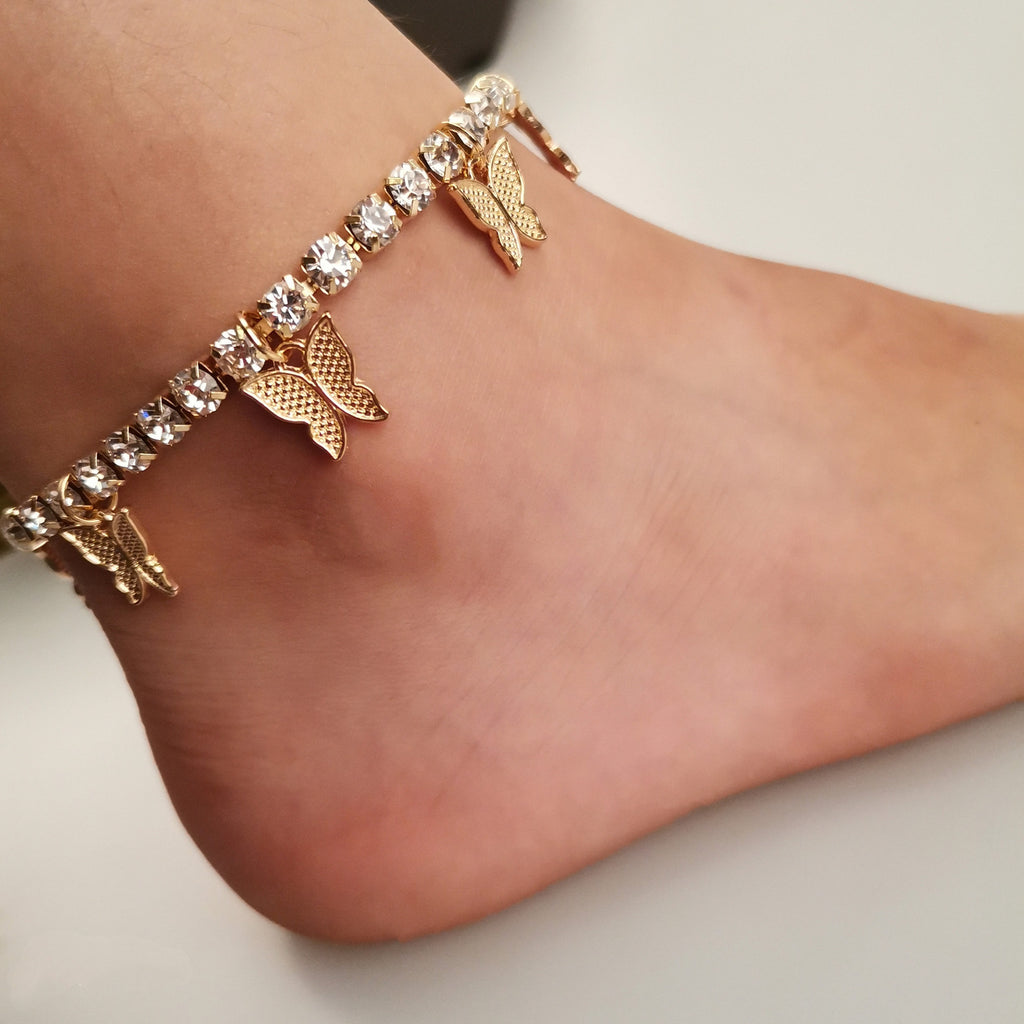 Tobillera con colgante de mariposa y diamantes de imitación