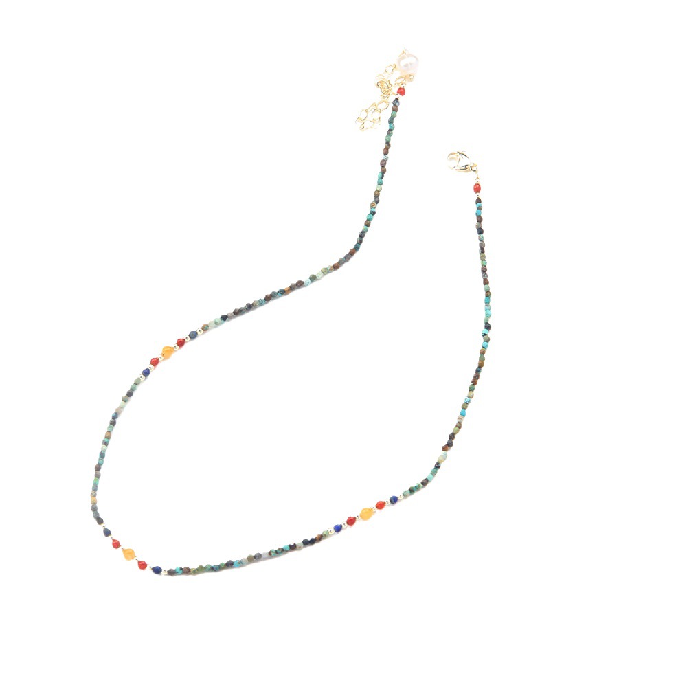 Neue niedliche, schlichte Halskette aus gebrochenem Silber mit natürlicher Perle, bunten Perlen und Schlüsselbeinkette, Damenaccessoires