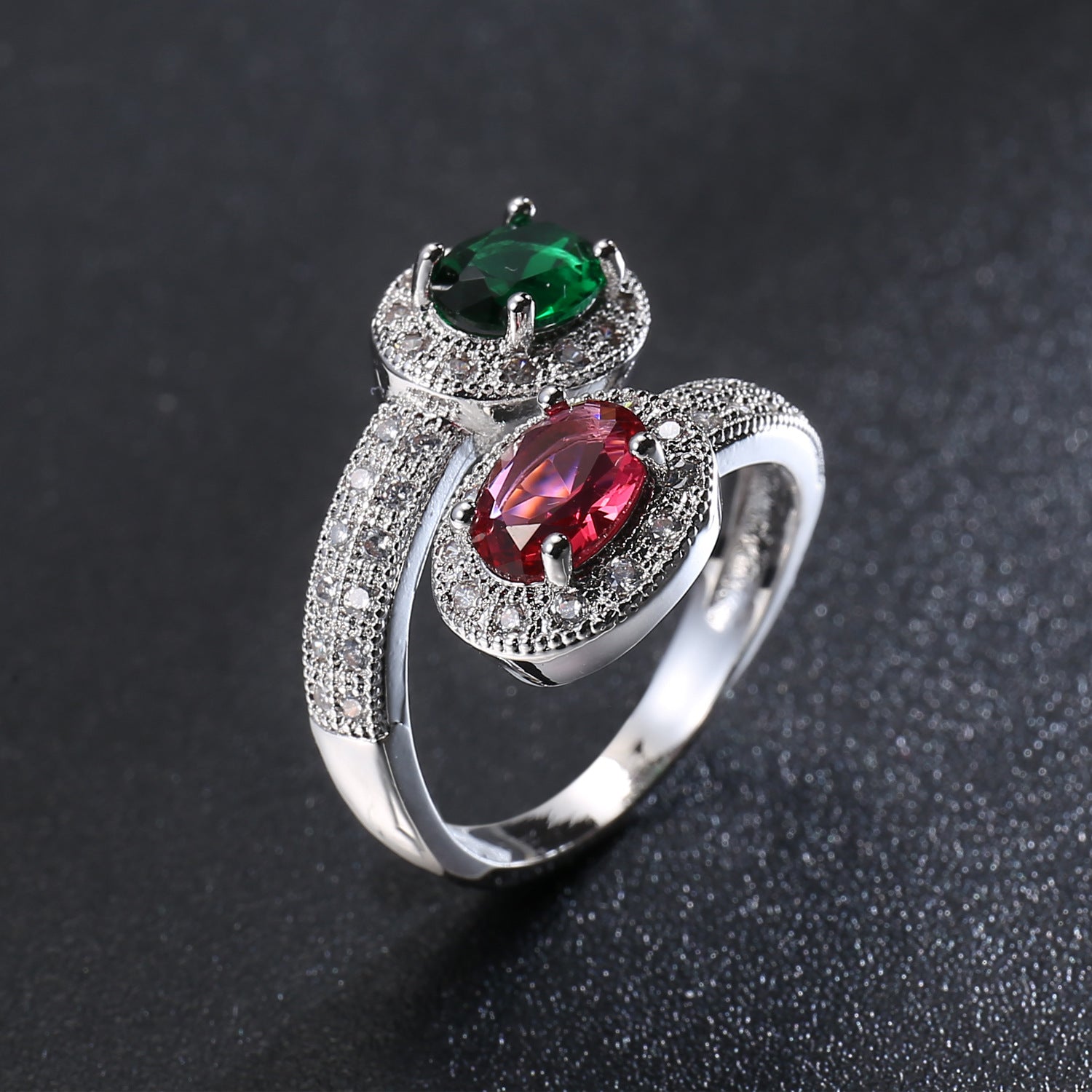 Anillo de circonita personalizado de moda para mujer