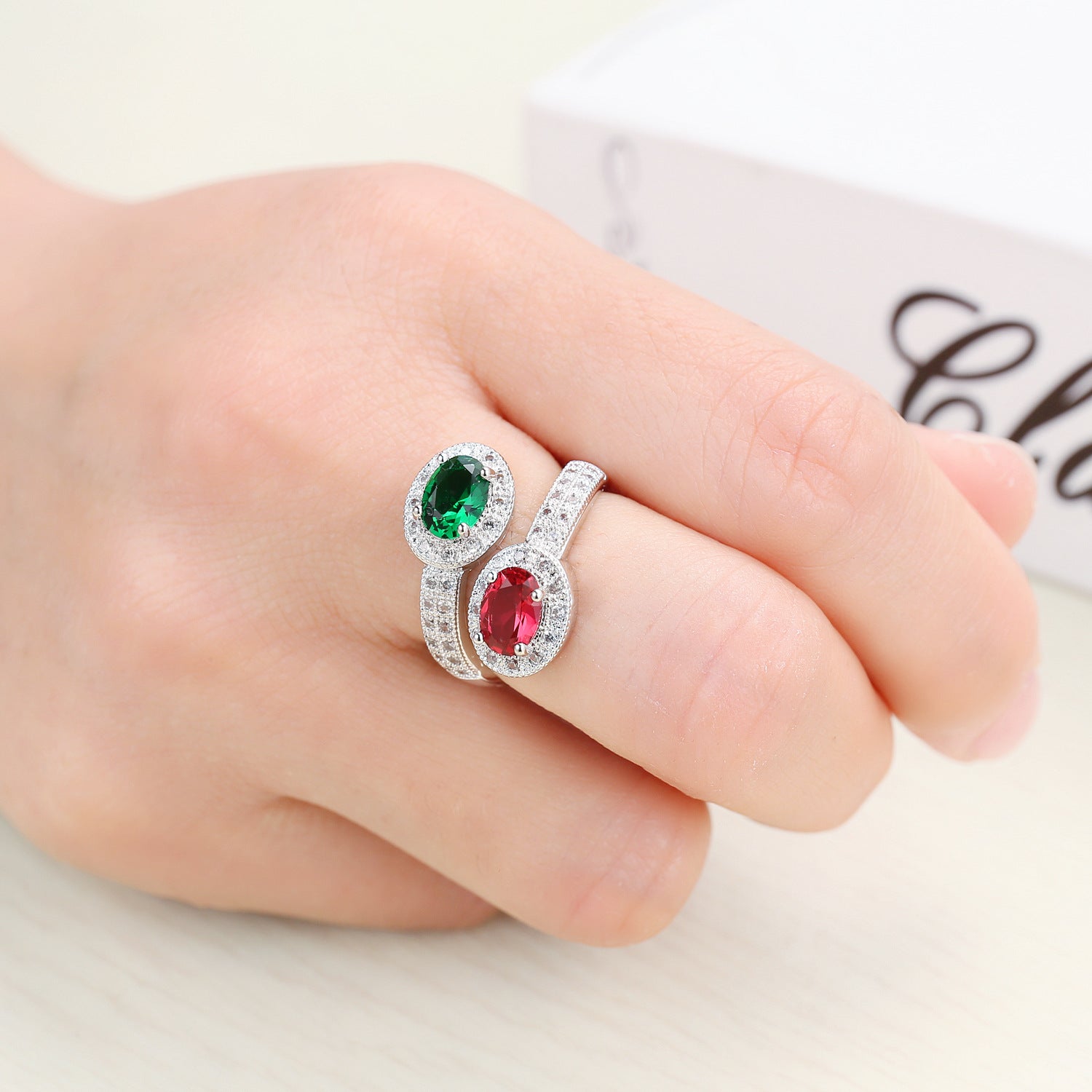 Anillo de circonita personalizado de moda para mujer