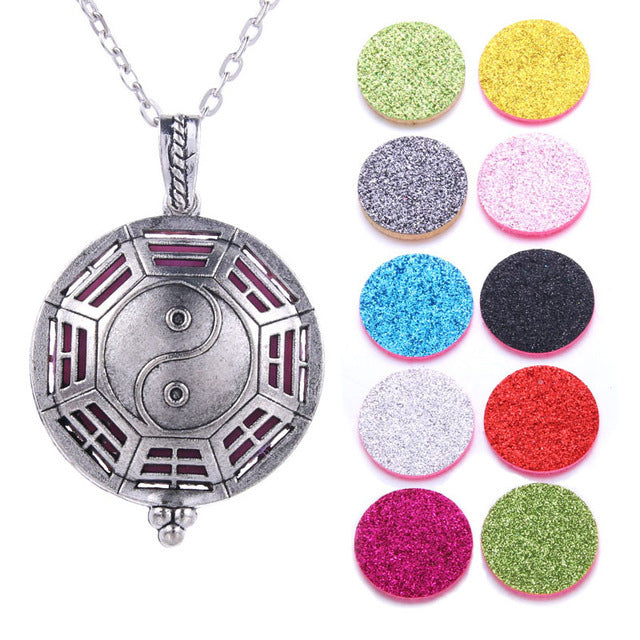 Collar Difusor de Aceites Esenciales con Colgante de Mariposa