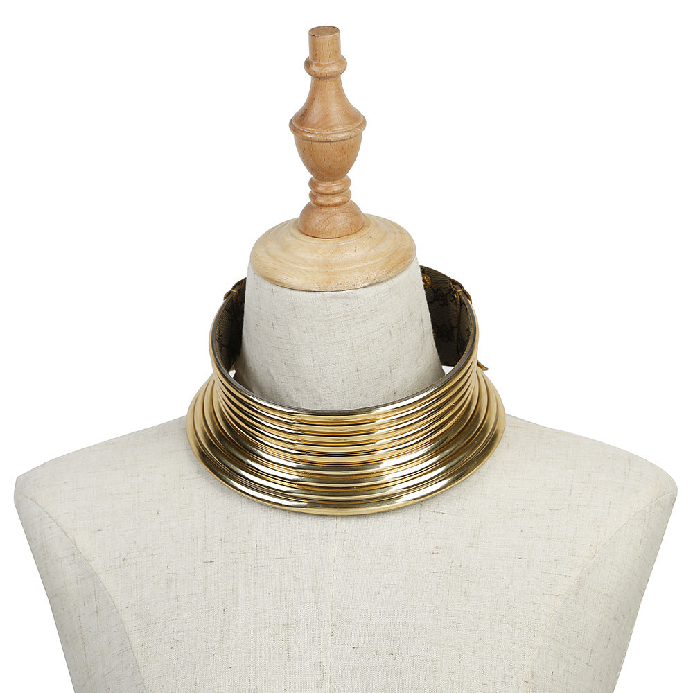 Collar africano exagerado para mujer
